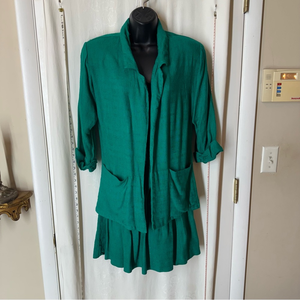 Vintage Women's Cleo Vibrant Skirt Set